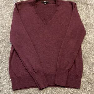 UNIQLO Lightweight Sweater